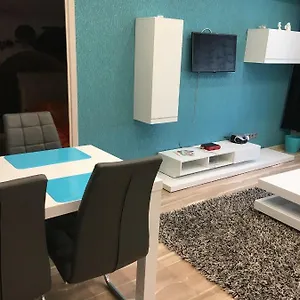 Apartment Igenyes Lakas, Szegedin