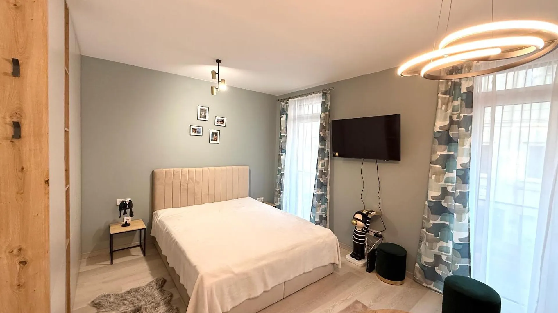 Posh Cat City Apartment Szeged